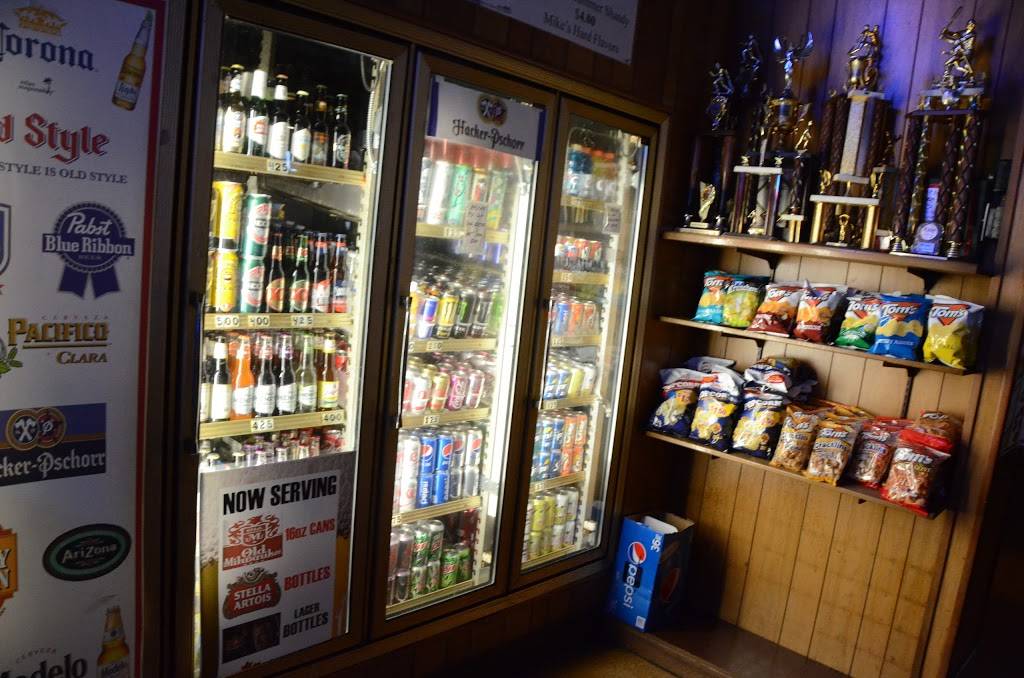 Eatons Redwood Inn | restaurant | 118 W Chicago St, Elgin, IL 60123, USA | 8477429032 OR +1 847-742-9032