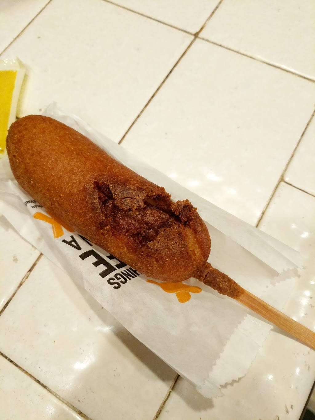 Wienerschnitzel | restaurant | 1246 University Ave, Riverside, CA 92507, USA | 9516847758 OR +1 951-684-7758