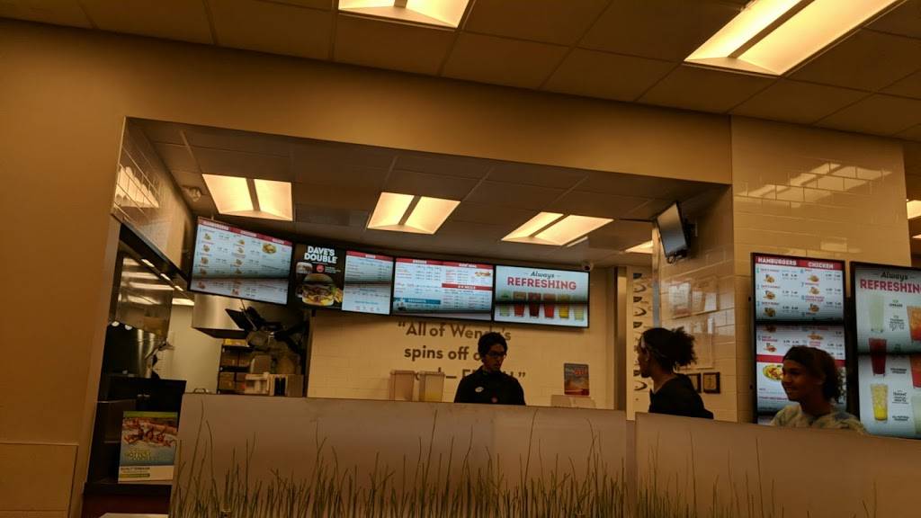 Wendys | restaurant | 10926 Culebra Rd, San Antonio, TX 78253, USA | 2106889193 OR +1 210-688-9193