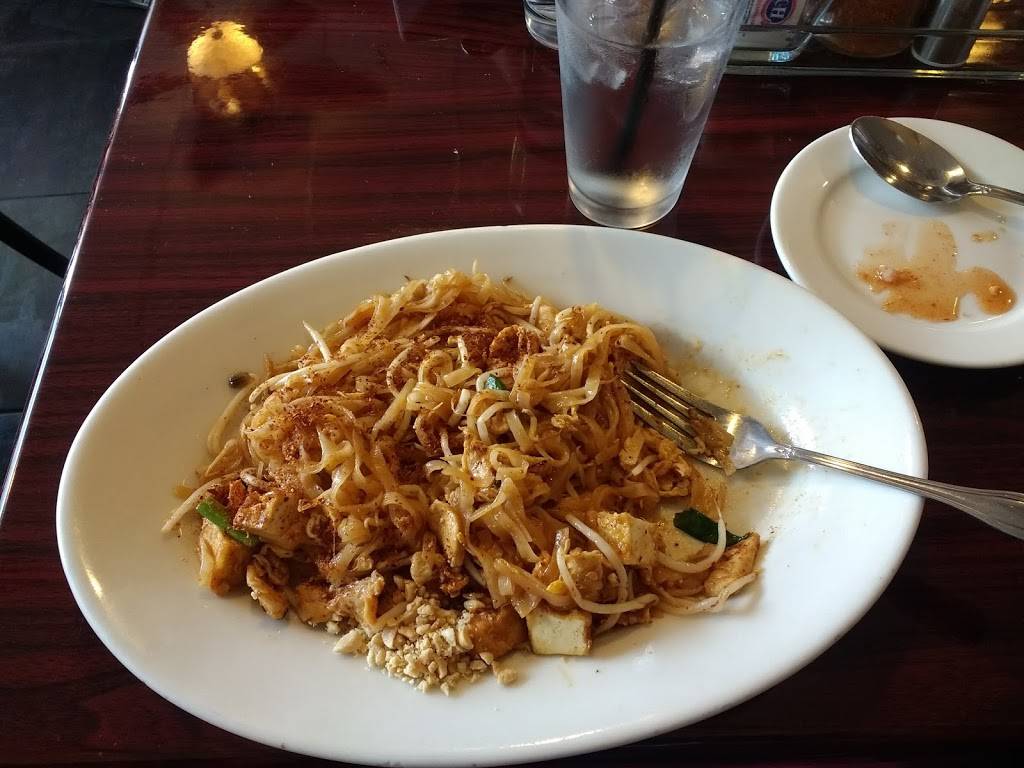 Thai Basil | restaurant | 4929 W Chandler Blvd # 8, Chandler, AZ 85226, USA | 4807059061 OR +1 480-705-9061