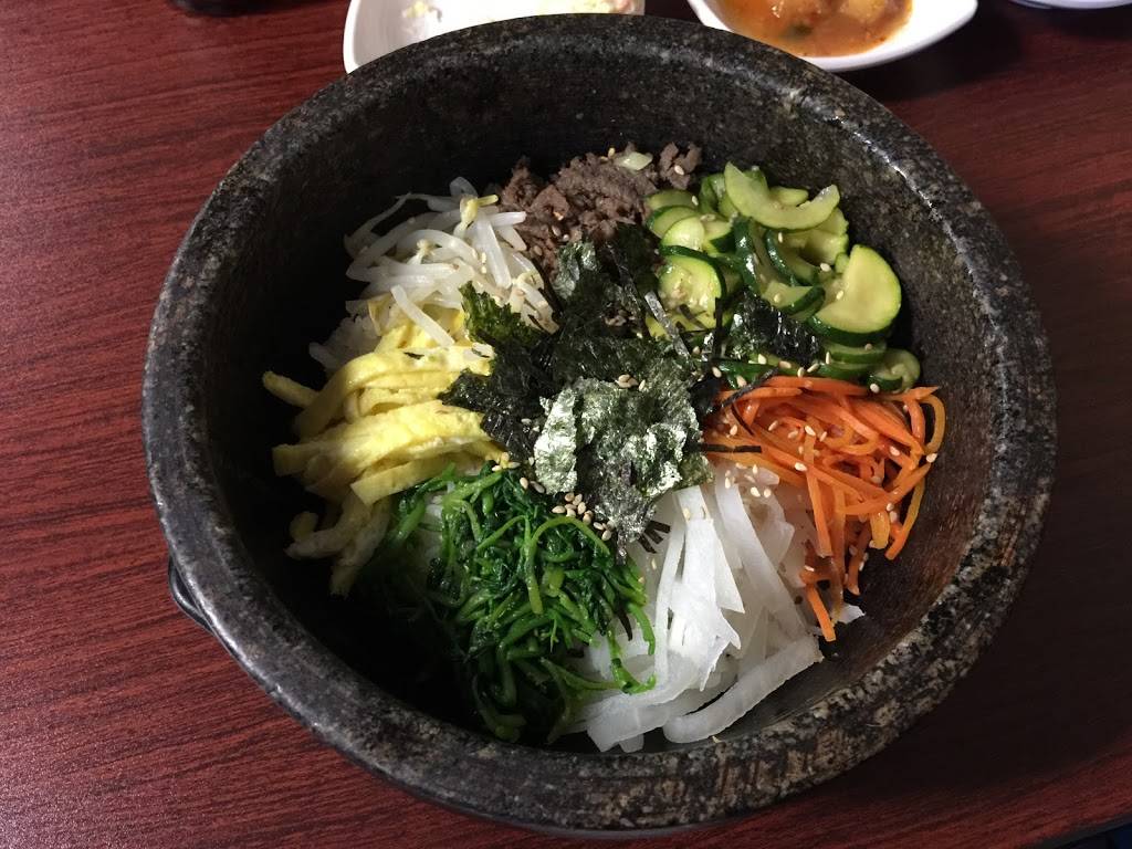 Good Fella | restaurant | 905 S Neil St # F, Champaign, IL 61820, USA | 2172395959 OR +1 217-239-5959