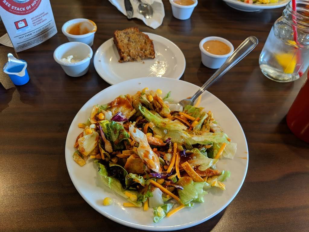 Bob Evans | restaurant | 1111 N County Line St, Fostoria, OH 44830, USA | 4194359585 OR +1 419-435-9585