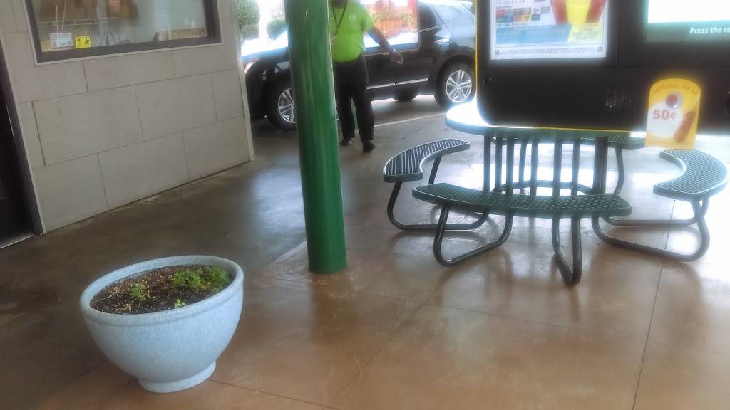 Sonic Drive-In | restaurant | 1918 North, Memorial Blvd, Murfreesboro, TN 37129, USA | 6159047988 OR +1 615-904-7988