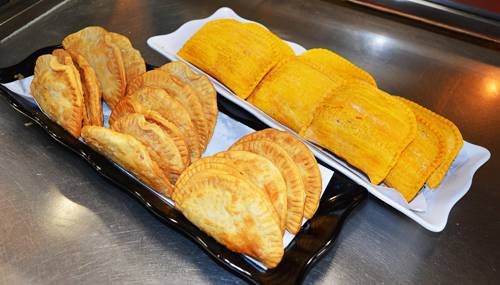 Robertos Pizza Cafe | restaurant | 179 Franklin Street, Belleville, NJ 07109, USA | 9738441900 OR +1 973-844-1900