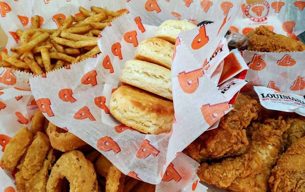 Popeyes Louisiana Kitchen | restaurant | 620 W Main St, Norwich, CT 06360, USA | 8603834969 OR +1 860-383-4969