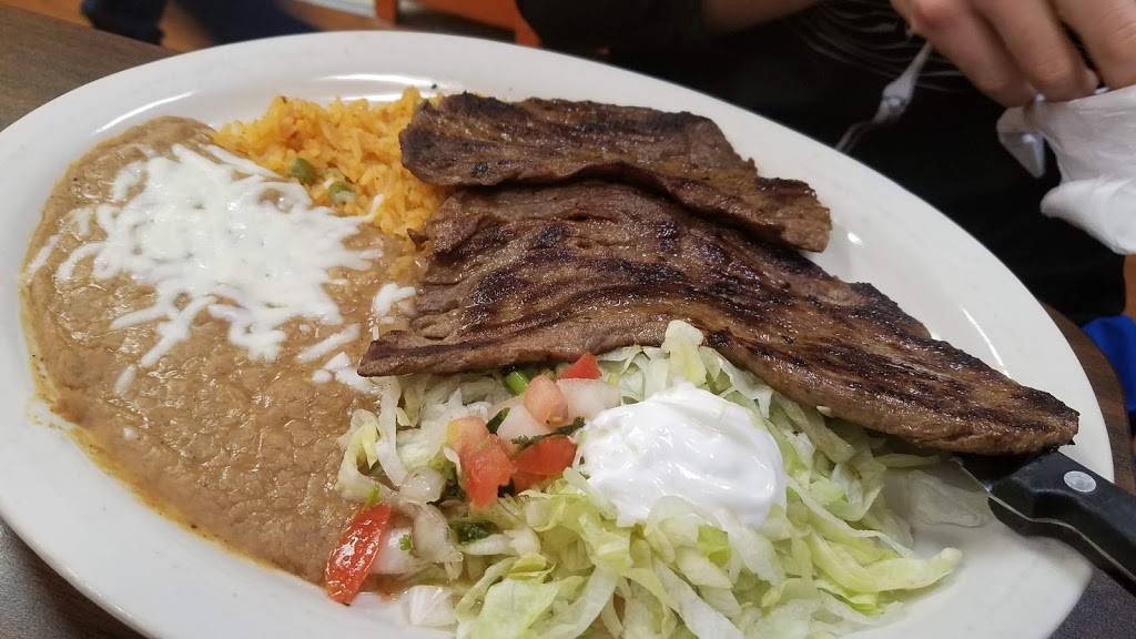 Los Portales | restaurant | 119 Pembroke Ave, Wabasha, MN 55981, USA | 6515604855 OR +1 651-560-4855