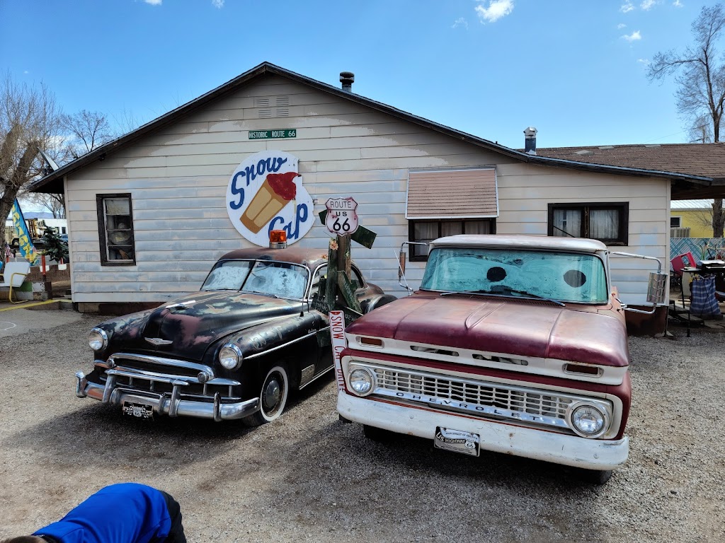 Delgadillo’s Snow Cap | restaurant | 301 AZ-66, Seligman, AZ 86337, USA | 9284223291 OR +1 928-422-3291