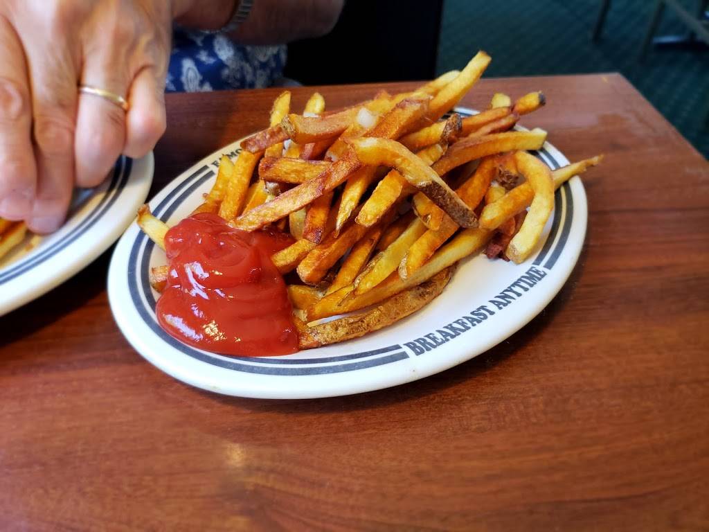 Famous Gyro George | restaurant | 1050 Pearl Rd, Brunswick, OH 44212, USA | 3302252700 OR +1 330-225-2700