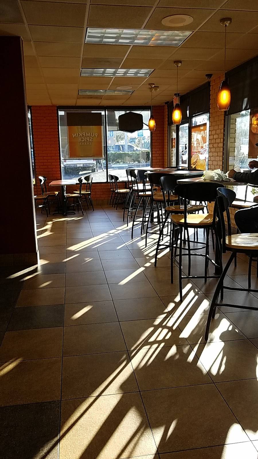 Jack in the Box | restaurant | 18955 W, Soledad Canyon Rd, Canyon Country, CA 91351, USA | 6612524321 OR +1 661-252-4321