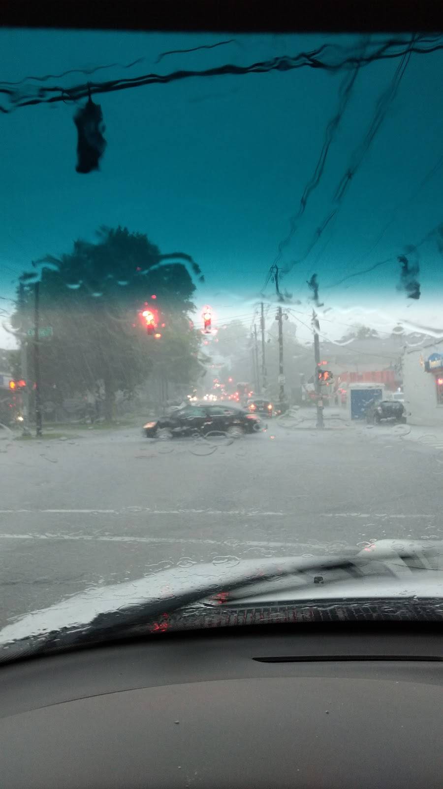 Dominos Pizza | meal delivery | 801 Euclid Ave, Lexington, KY 40502, USA | 8592693030 OR +1 859-269-3030