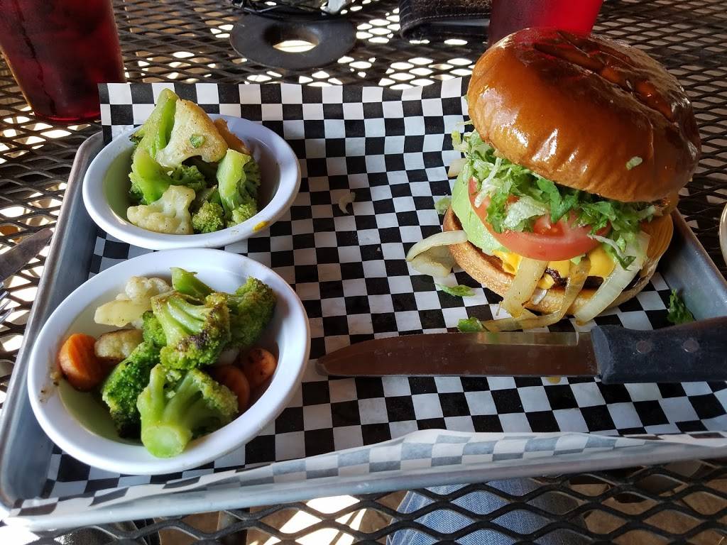 Black Sheep Baa & Grill | restaurant | 211 S Caddo St, Cleburne, TX 76031, USA | 6823171848 OR +1 682-317-1848