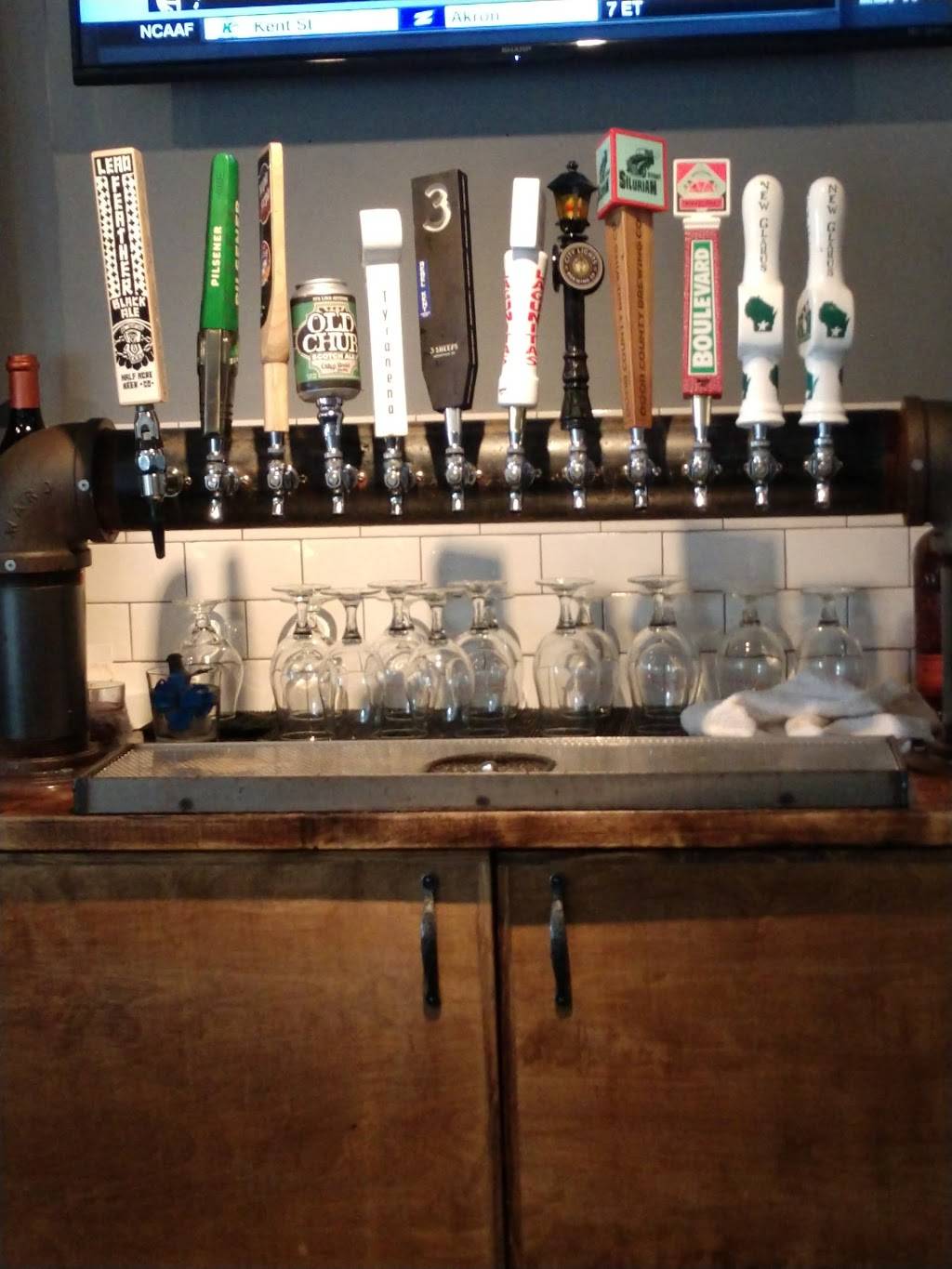 The Grist Bar and Table | restaurant | 103 S Main St, Lake Mills, WI 53551, USA | 9209452122 OR +1 920-945-2122