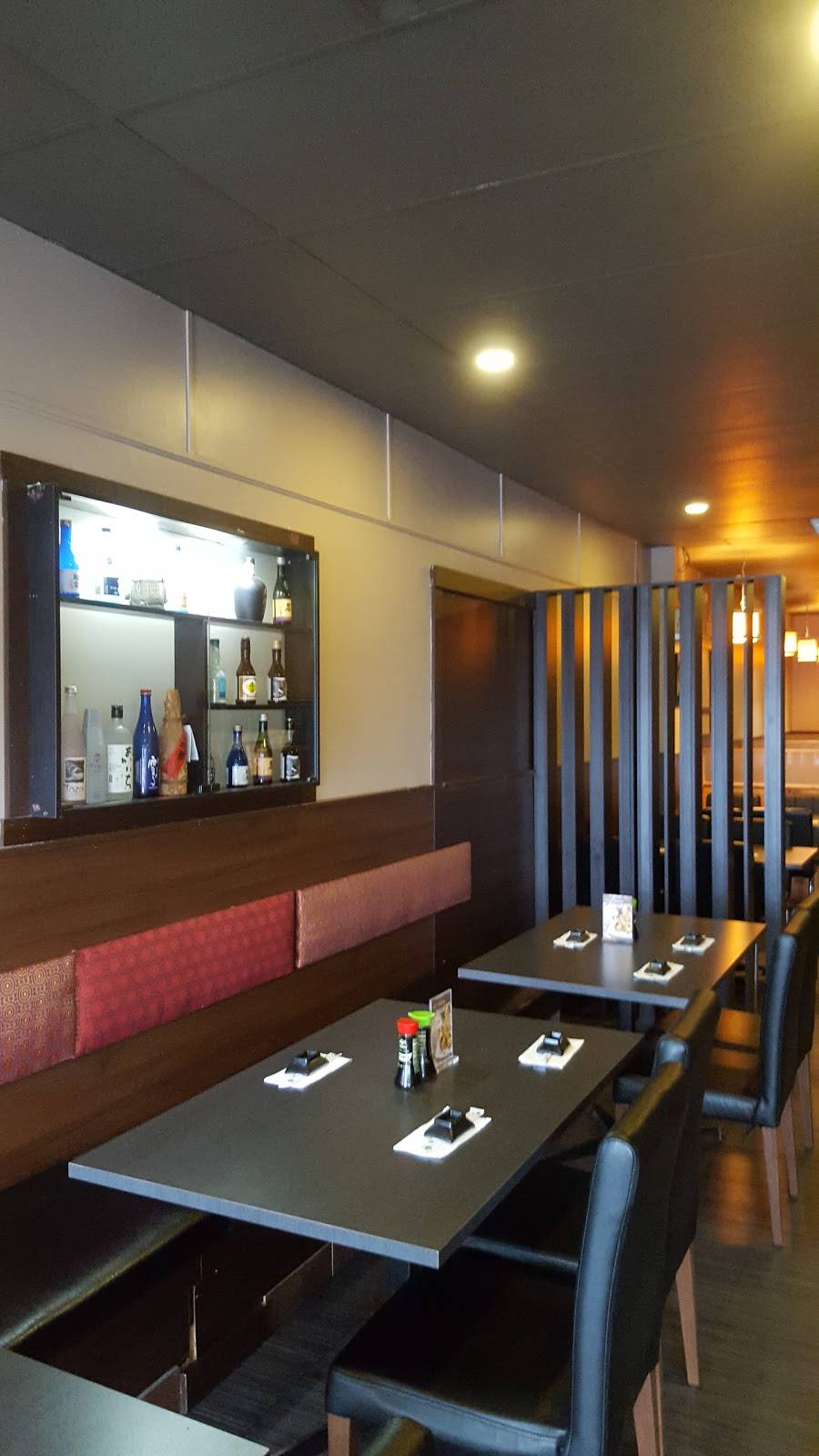 Azumi Sushi | restaurant | 5516 Lawrence Ave E, Scarborough, ON M1C 3B2, Canada | 4162843033 OR +1 416-284-3033