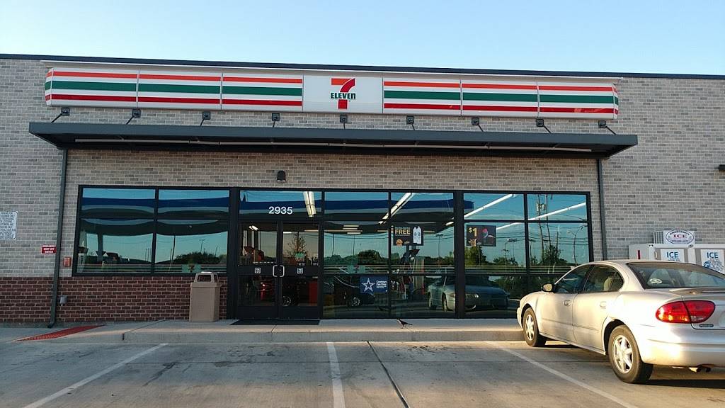 7-Eleven | bakery | 2935 W Camp Wisdom Rd, Dallas, TX 75237, USA | 4698599610 OR +1 469-859-9610