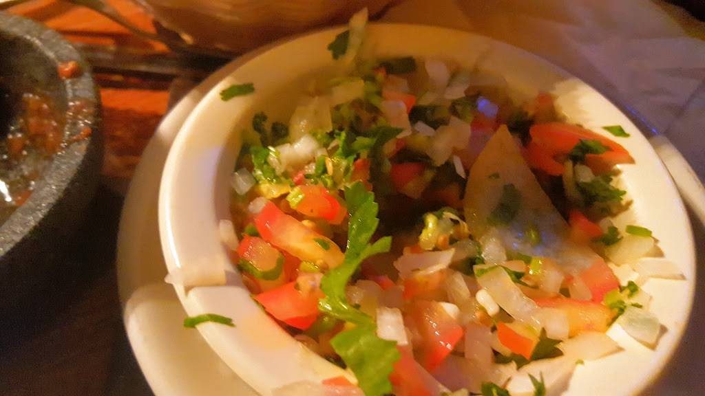 El Salto Restaurant | restaurant | 5817 Monroe St, Sylvania, OH 43560, USA | 4198240049 OR +1 419-824-0049