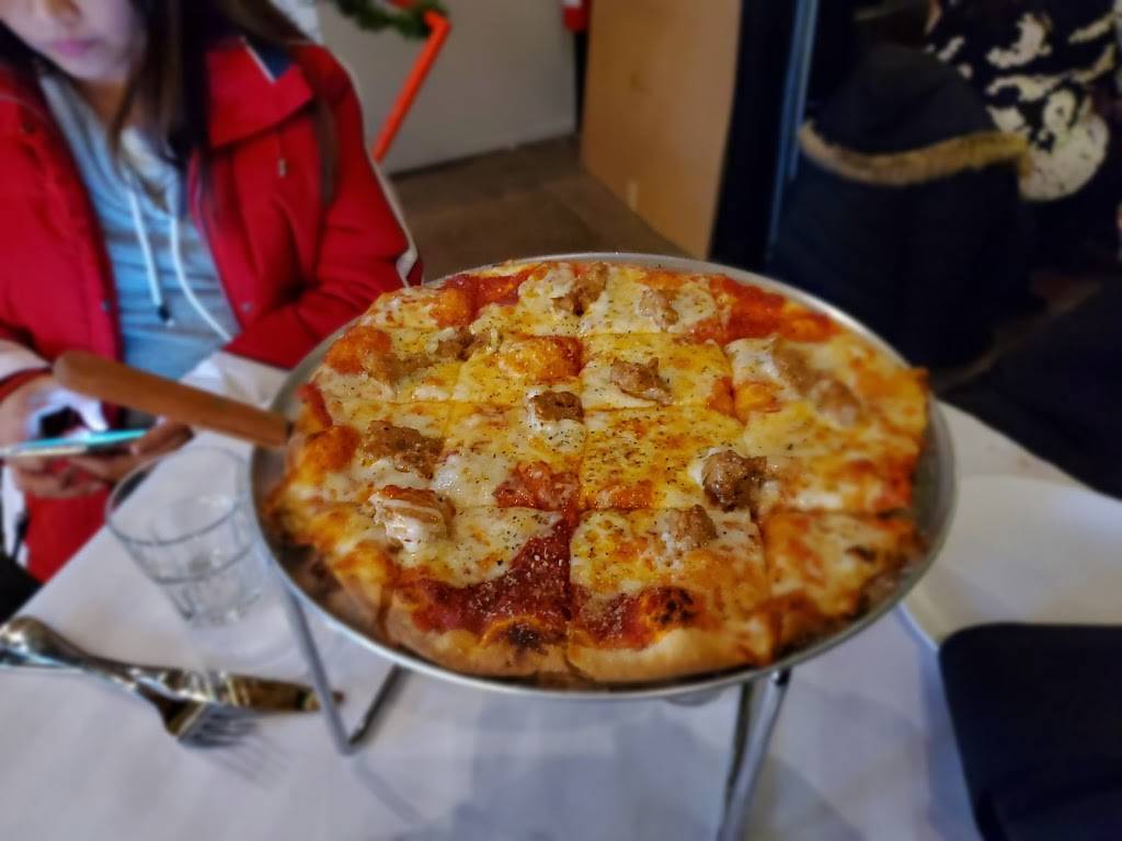 Grabowskis Pizzeria at The Source | restaurant | 3350 Brighton Blvd, Denver, CO 80216, USA | 7202079615 OR +1 720-207-9615