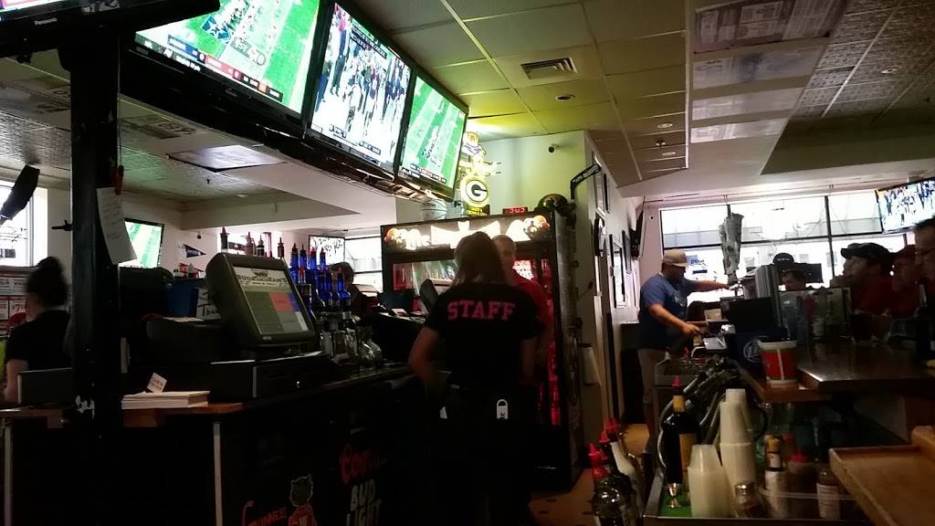 Buckinghams Bar & Grill | restaurant | 802 Regent St, Madison, WI 53715, USA | 6082514744 OR +1 608-251-4744