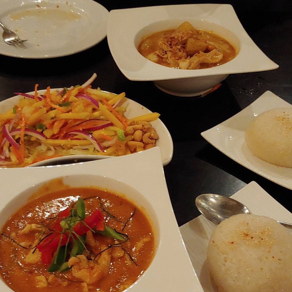 Bangkok Thai Station | restaurant | 230 Front St, Belleville, ON K8N 2Z2, Canada | 6139669646 OR +1 613-966-9646