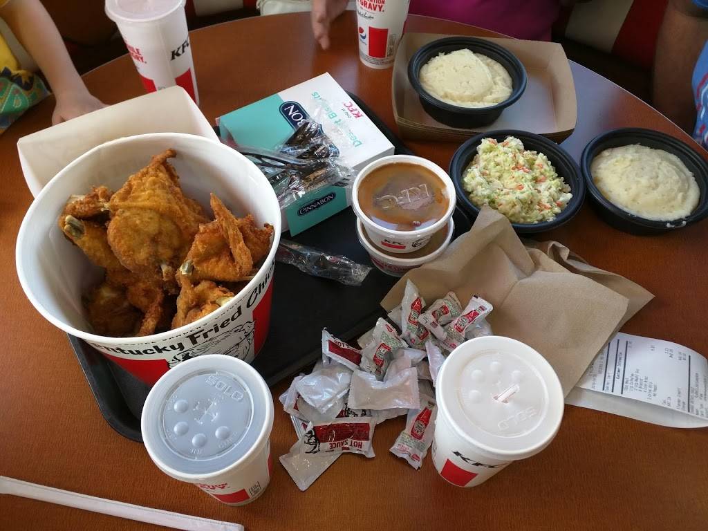 KFC | restaurant | 4000 Wheaton Way, Bremerton, WA 98310, USA | 3603733119 OR +1 360-373-3119