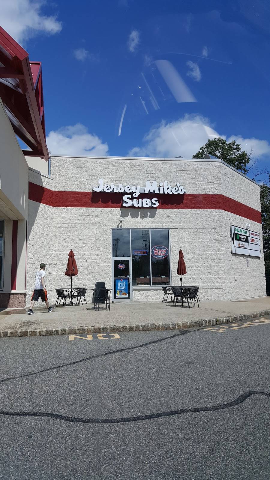 Jersey Mikes Subs | restaurant | 1100 US-1 Route 1, Edison, NJ 08817, USA | 7325159881 OR +1 732-515-9881