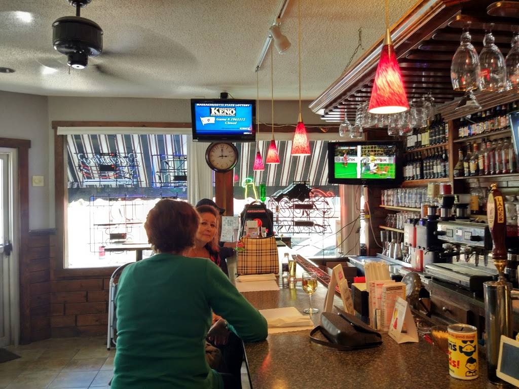 Vasco Da Gama Restaurant | restaurant | 85 Dartmouth St, New Bedford, MA 02740, USA | 5089934340 OR +1 508-993-4340