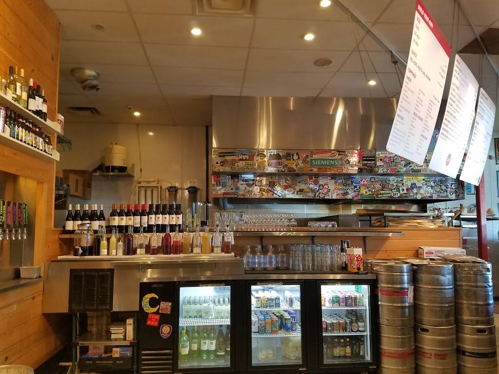 Lazy Moon | restaurant | 11551 University Blvd, Orlando, FL 32817, USA | 4076582396 OR +1 407-658-2396