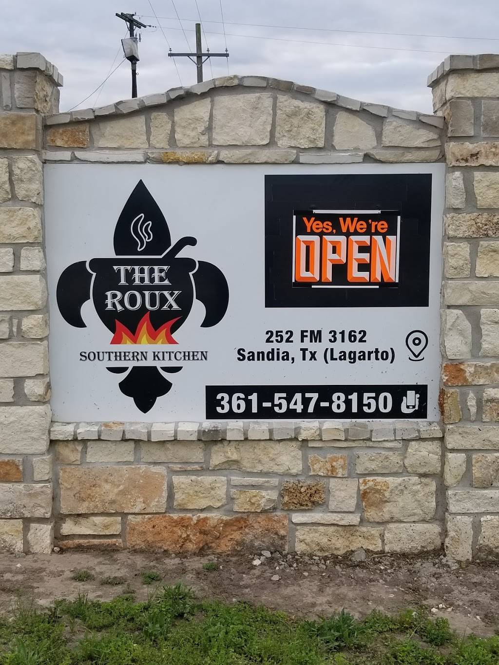 The Roux | restaurant | 252 FM 3162, Sandia, TX 78383, USA | 3615478150 OR +1 361-547-8150