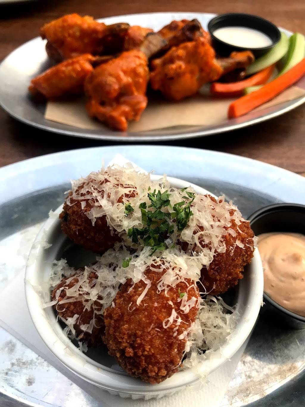 The Den On Sunset | restaurant | 8226 Sunset Blvd, West Hollywood, CA 90046, USA | 3236560336 OR +1 323-656-0336