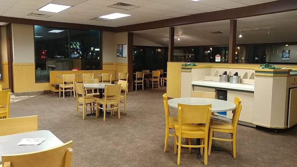 Wendys | restaurant | 821 Real Rd, Bakersfield, CA 93309, USA | 6613256358 OR +1 661-325-6358