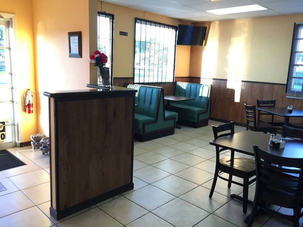 Camelia | restaurant | 916 Edgebrook Dr, Houston, TX 77034, USA | 8326494439 OR +1 832-649-4439