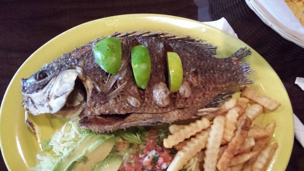 Salsas Mexican Grill | meal takeaway | 738 Russell Pkwy Space 70, Warner Robins, GA 31088, USA | 4783288184 OR +1 478-328-8184