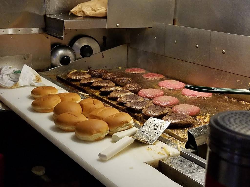 Matts Bar and Grill | restaurant | 3500 Cedar Ave, Minneapolis, MN 55407, USA | 6127227072 OR +1 612-722-7072