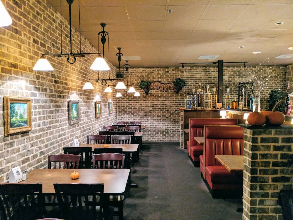 Johnny Mitchells Smokehouse |  | 650 Henderson Dr #403, Cartersville, GA 30120, USA | 7703343431 OR +1 770-334-3431