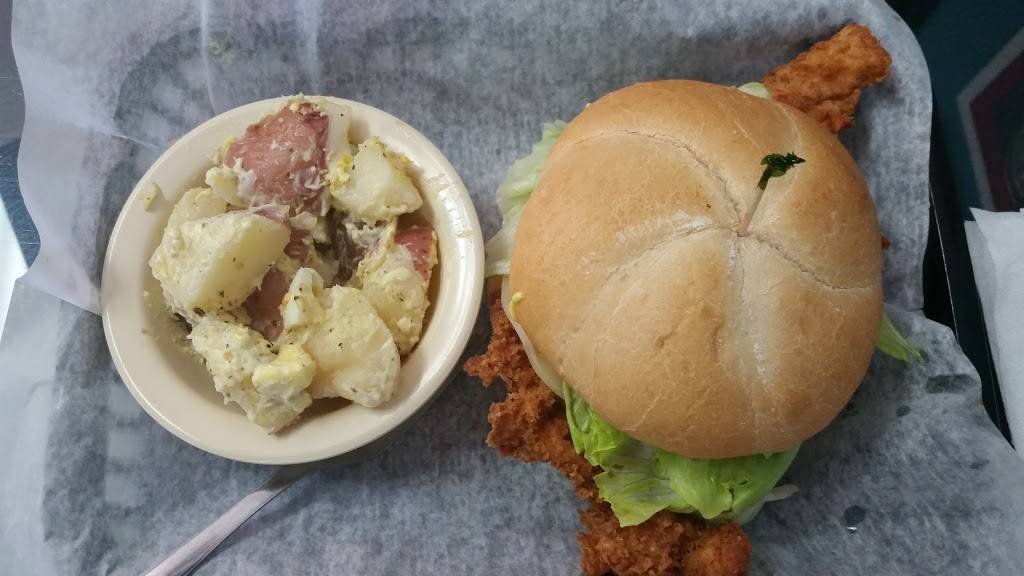 Rae Rae’s Restaurant | restaurant | Central Park Plaza 2468 Hwy 441, 27, Fruitland Park, FL 34731, USA | 3523231595 OR +1 352-323-1595