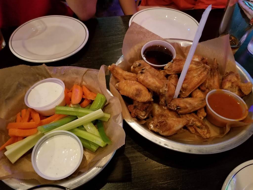 Hams New Garden | restaurant | 1635 New Garden Rd, Greensboro, NC 27410, USA | 3362884544 OR +1 336-288-4544