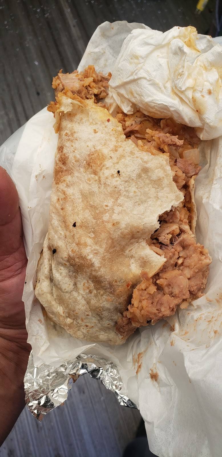 Barrera’s Restaurante y Panaderia | restaurant | 642 S C St, Oxnard, CA 93030, USA | 8054863717 OR +1 805-486-3717