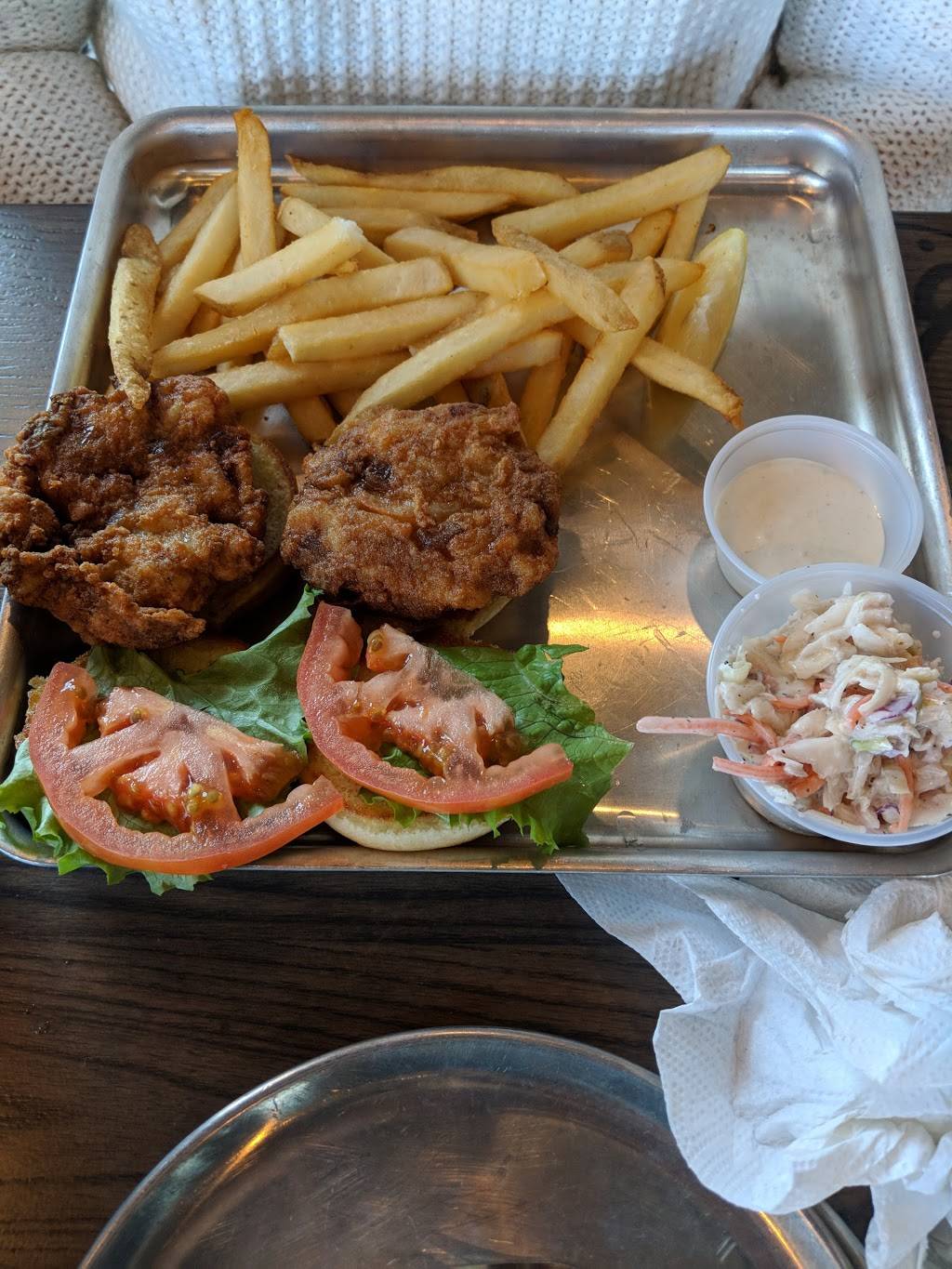 Shuckin Shack Oyster Bar | restaurant | 1010 Tryon Village Dr, Cary, NC 27518, USA | 9842328463 OR +1 984-232-8463