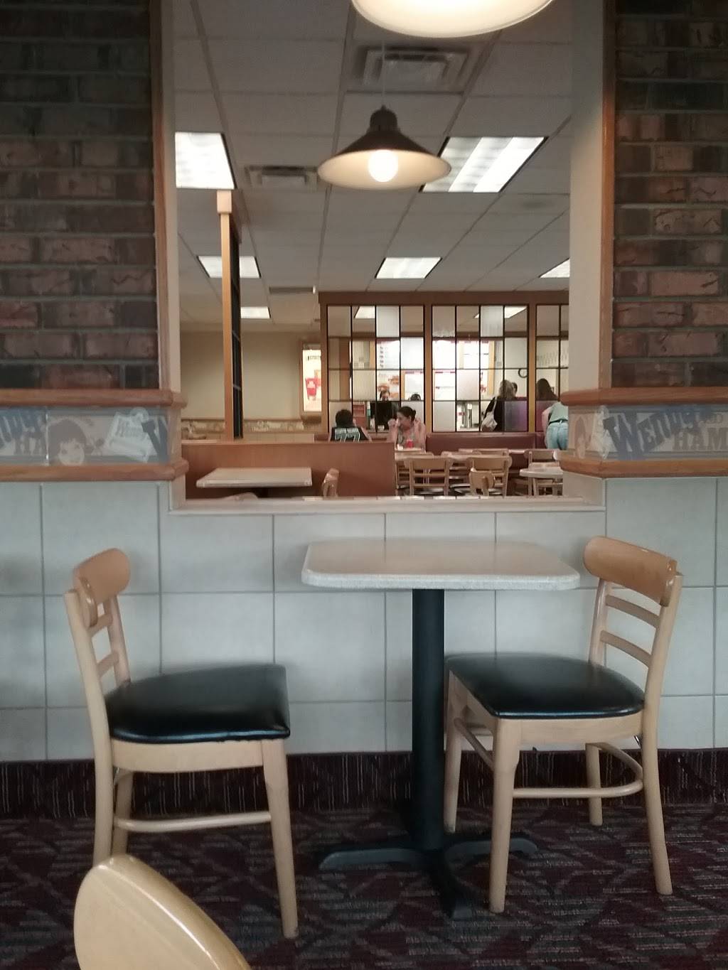 Wendys | restaurant | 525 E Chicago St, Coldwater, MI 49036, USA | 5172786651 OR +1 517-278-6651