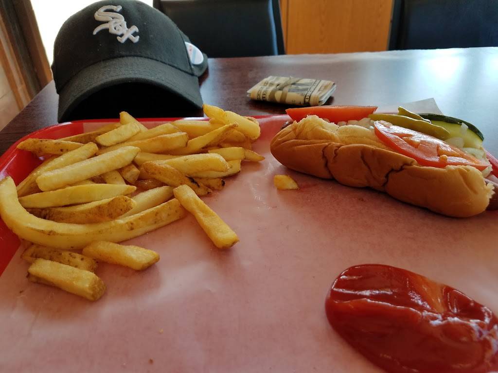 Donalds Famous Hot Dogs | restaurant | 4759 S Central Ave, Chicago, IL 60638, USA | 7084584343 OR +1 708-458-4343