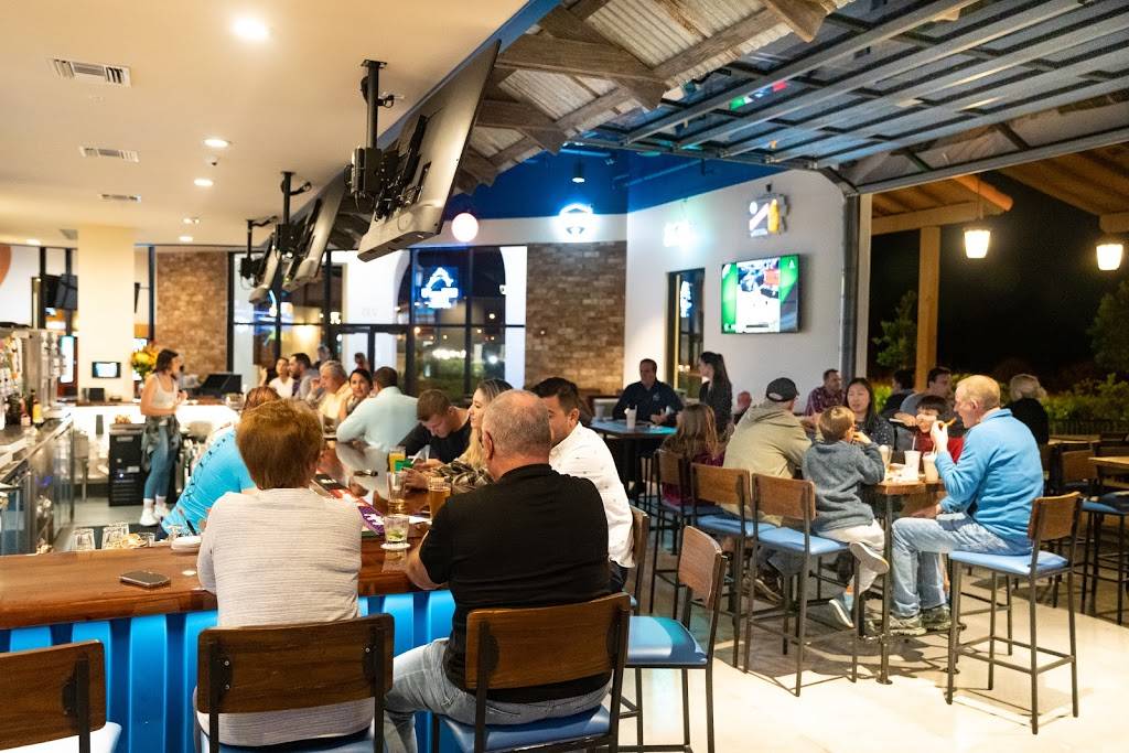 Marlins Brewhouse University Village | restaurant | 19800 Village Center Dr Suite 235, Fort Myers, FL 33913, USA | 2397906573 OR +1 239-790-6573