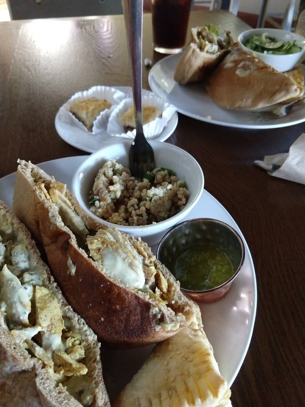 Ronits Kitchen | restaurant | 116 N Madison St, Rockford, IL 61107, USA | 8153154401 OR +1 815-315-4401