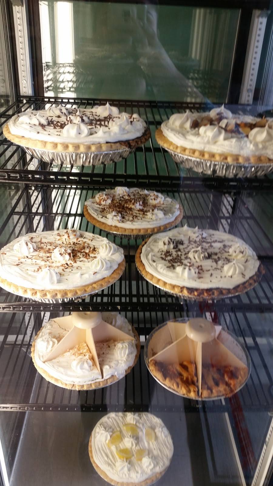 Rafaels | Family Restaurant | restaurant | 9 Main St #107, Woodland, CA 95695, USA | 5306617502 OR +1 530-661-7502