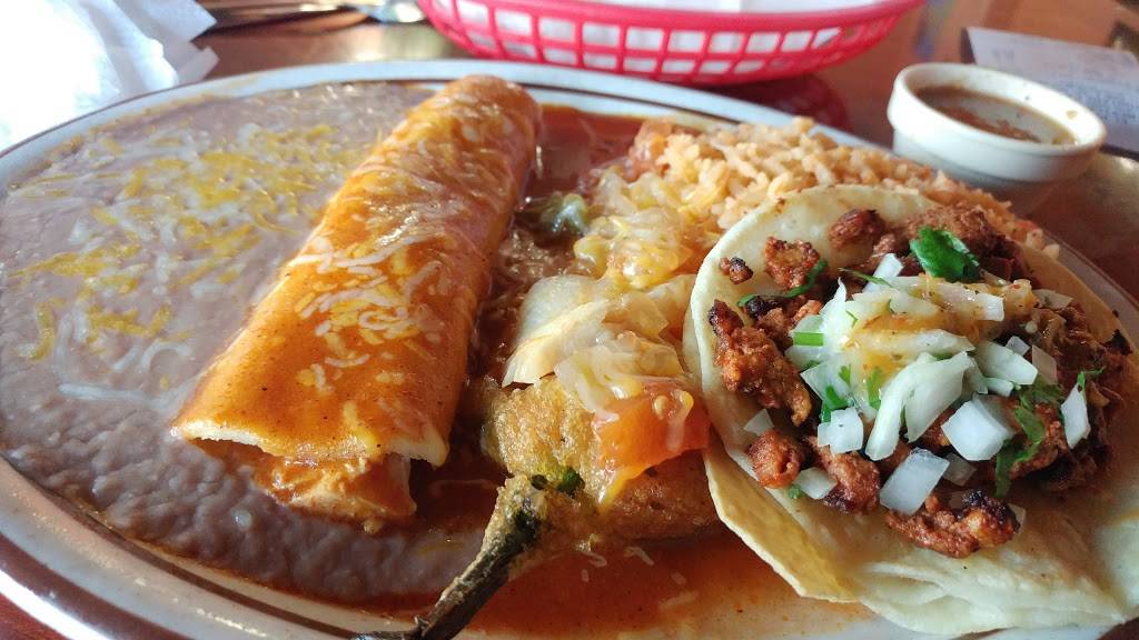 EL Ranchero | restaurant | 16155 Sierra Lakes Pkwy #100, Fontana, CA 92336, USA | 9098228101 OR +1 909-822-8101