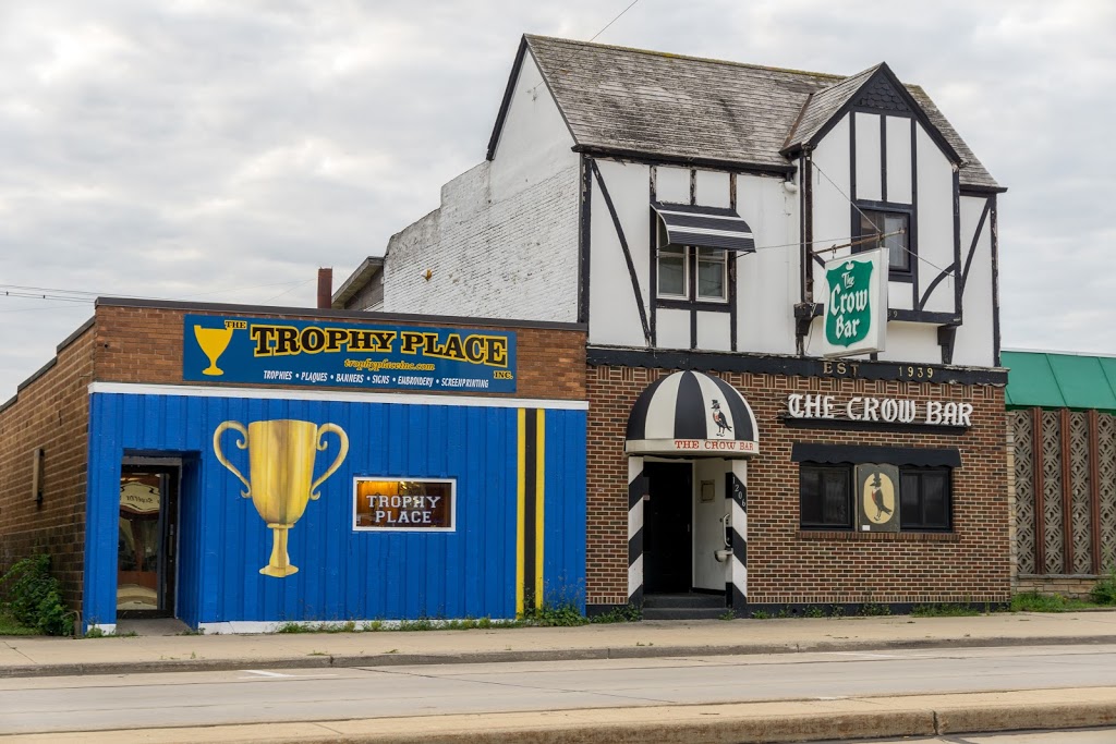 Crow Bar | restaurant | 1206 Superior Ave, Tomah, WI 54660, USA | 6083726830 OR +1 608-372-6830