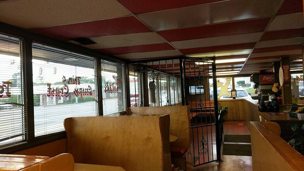 Davids Pizza & Restaurant | restaurant | 329 N Cumberland St, Lebanon, TN 37087, USA | 6154448232 OR +1 615-444-8232