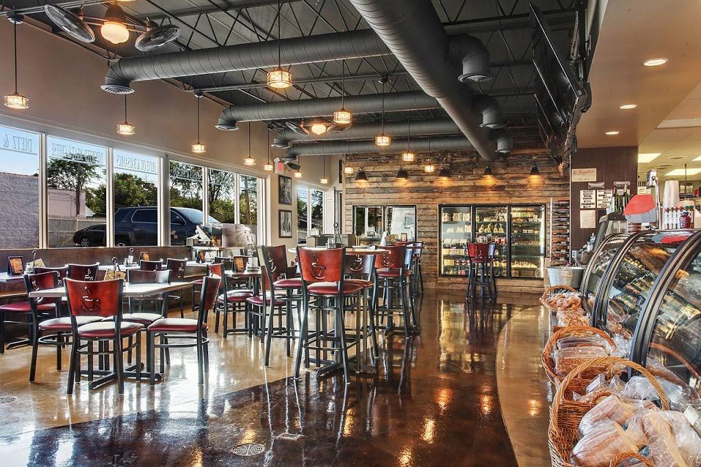 Fratellos Cafe & Deli | restaurant | 2013, 17929 S Halsted St, Homewood, IL 60430, USA | 7087995430 OR +1 708-799-5430