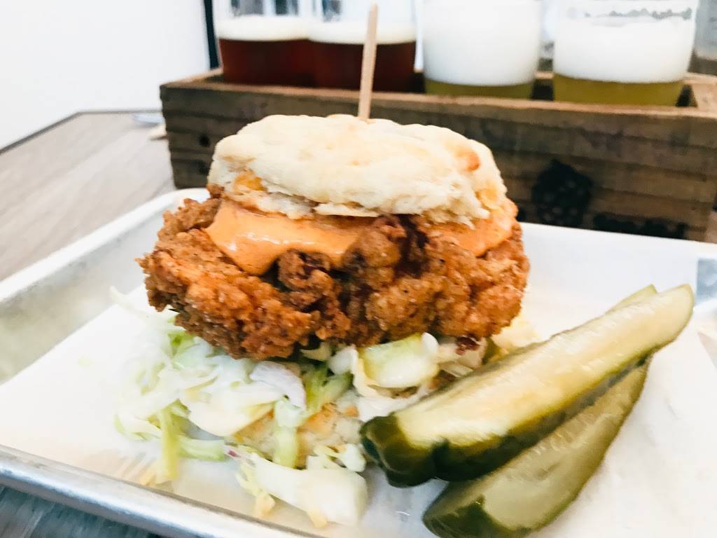 Brewport Tap House | restaurant | 204 Main St, El Segundo, CA 90245, USA | 3106488972 OR +1 310-648-8972