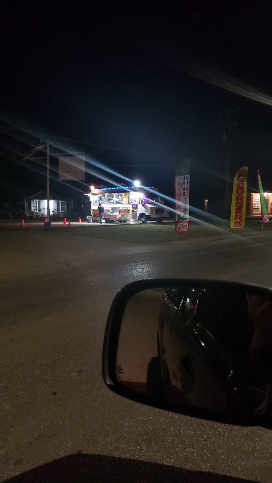 Tacos el pariente"" | restaurant | 3916 Nogalitos St, San Antonio, TX 78211, USA | 2108062033 OR +1 210-806-2033