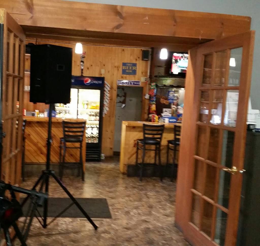 Booties Main Tap | restaurant | 411 Main St, Pecatonica, IL 61063, USA | 8152392126 OR +1 815-239-2126