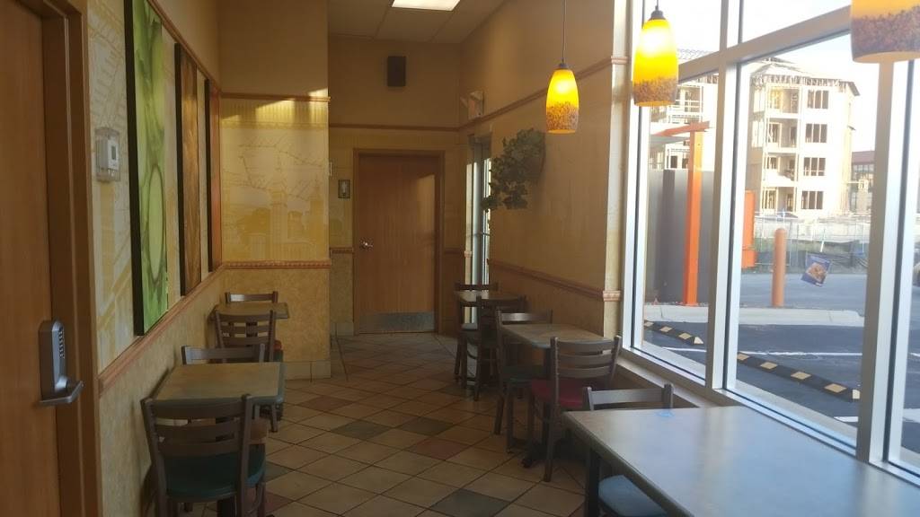 Subway Restaurants | restaurant | 18419 US Highway 19 North, Unit B, Bellair Commons, Clearwater, FL 33764, USA | 7275385380 OR +1 727-538-5380